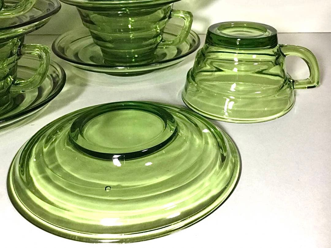 アールデコ◆ガラスカップ&ソーサー6客◆緑 グリーン 昭和レトロ プレスガラス