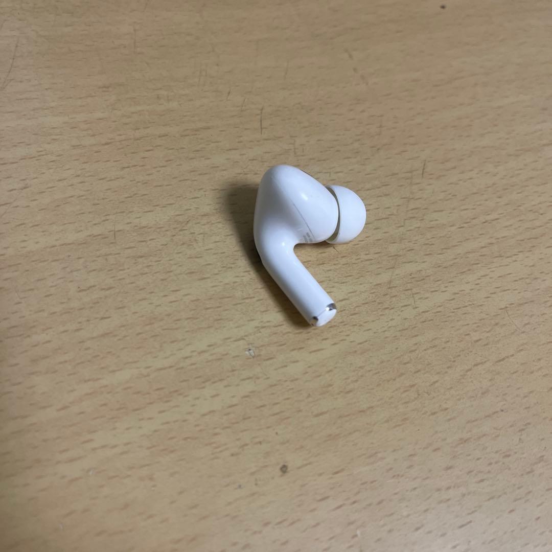 AirPodsProの左側