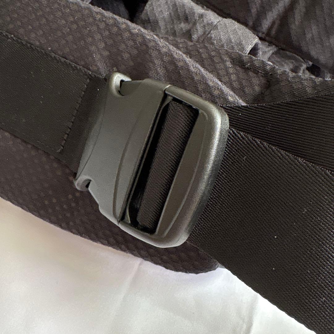 ヌナ　カドルクリック　抱っこ紐　ナイト