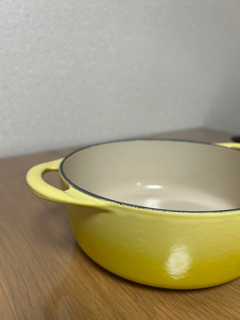 Chieko様 LE CREUSET ル・クルーゼ　18センチ　両手鍋　イエロー