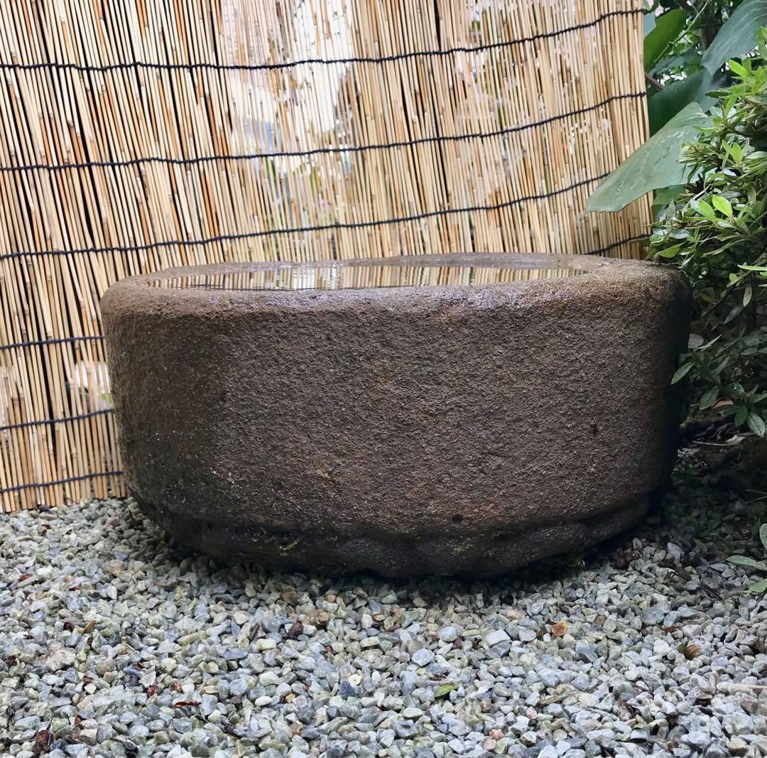 更に値下げ中天然自然石・水鉢・蹲・庭石・バードバス・オブジェ・ガーデニング