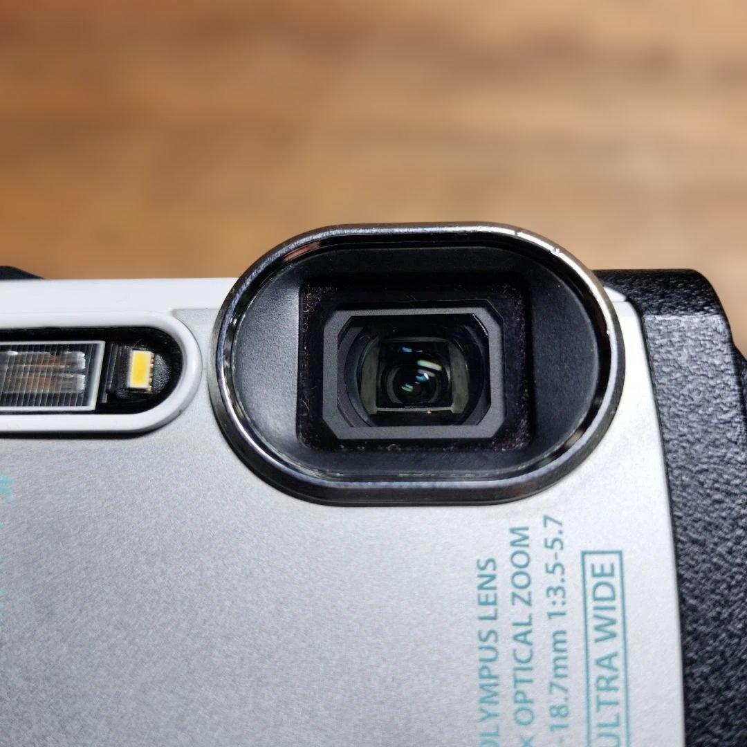 OLYMPUS STYLUS TG-870 Tough デジカメ