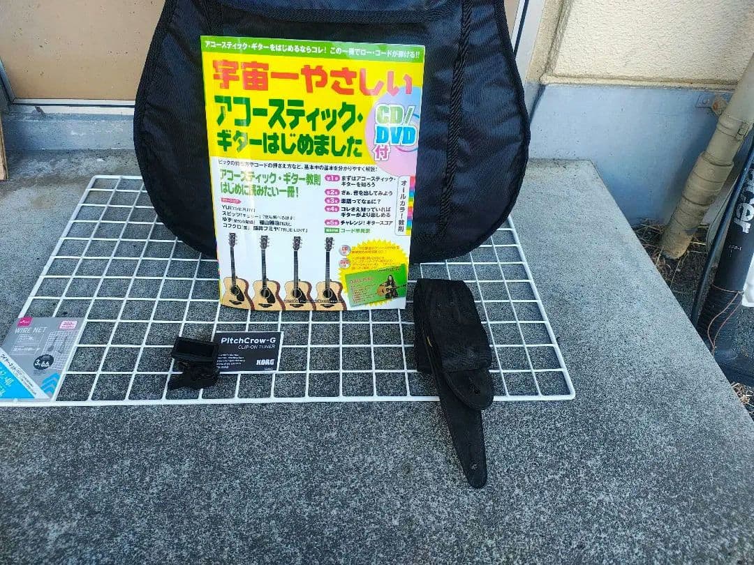 美品 YAMAHA FG-251 ギター教則本 チューナー ストラップ