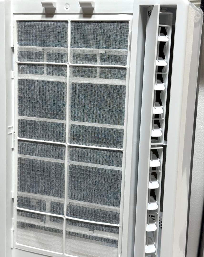 2025年製 美品♪リモコン有り　ウインドウ　窓用エアコン　冷房