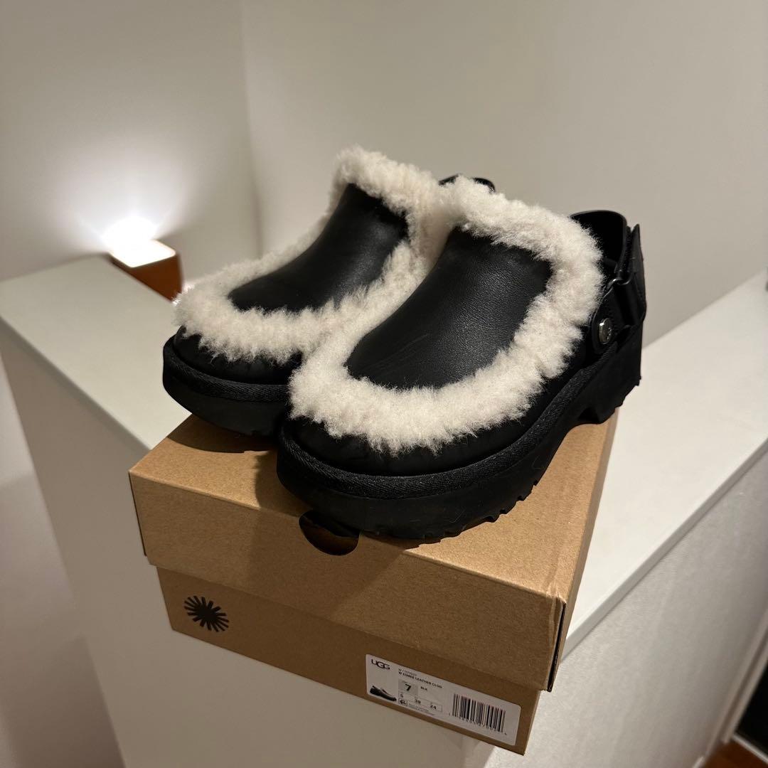 UGGエスミーレザークロッグ24cm