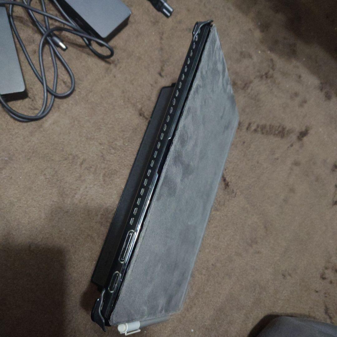 【大幅値下げ中】Surface Pro i7 8GBメモリ 256GB SSD