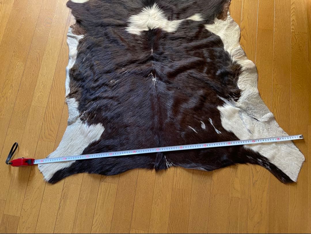 牛革ラグ ハラコラグブラウンホワイト 110cm x 107cm