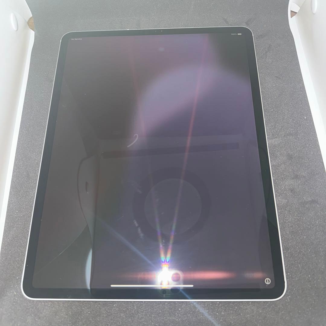 Peace 　iPad Pro + Magic Keyboard セット