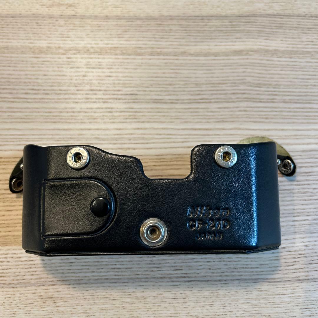 Nikon FE2 説明書、レザーケース、ストラップセット