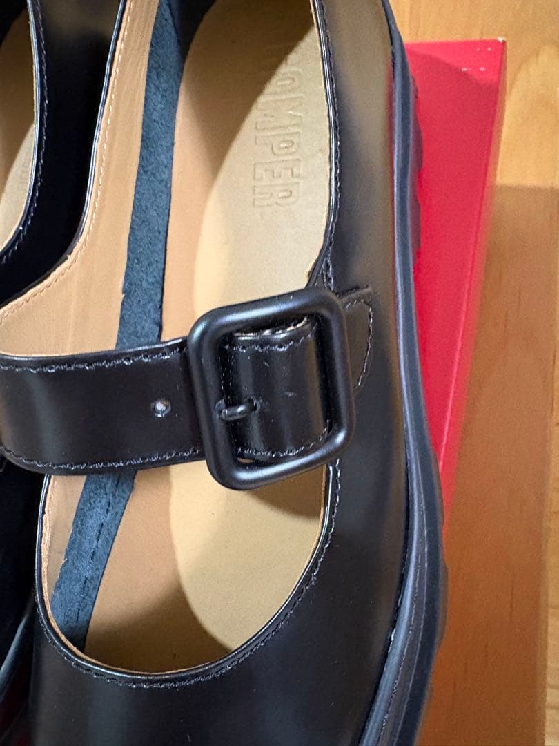 カンペール　ブルートゥス フラットシューズ