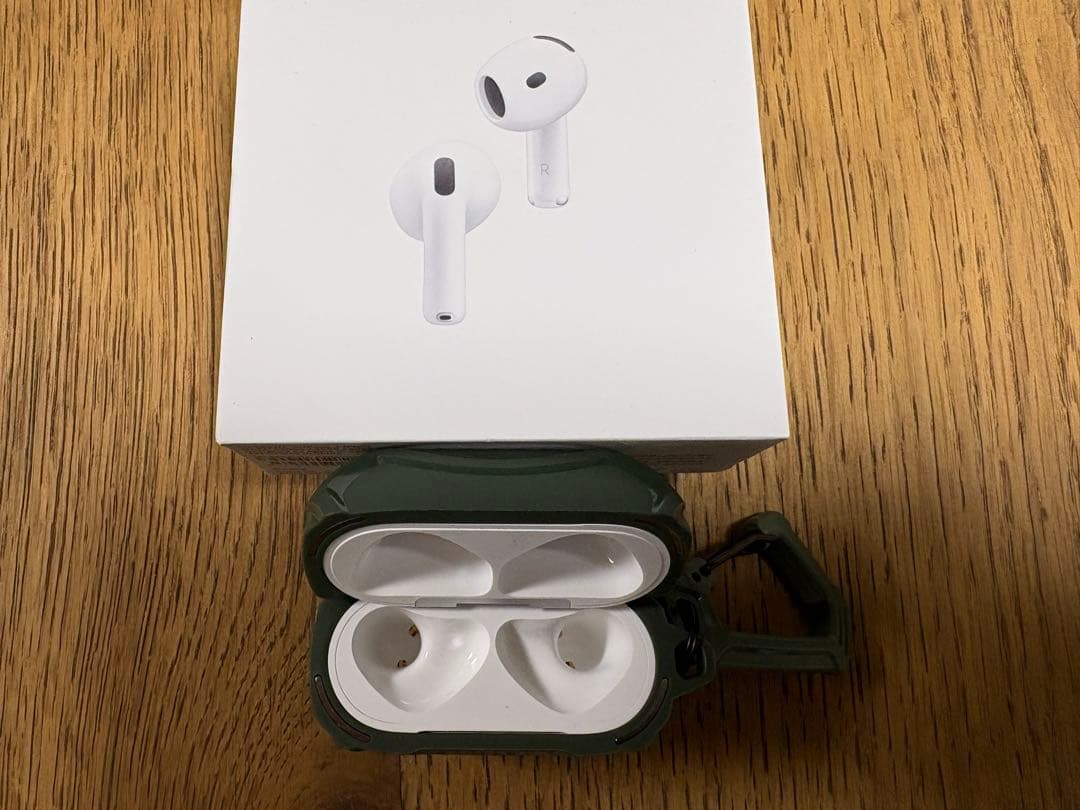 AirPods 4 ANC アクティブノイズキャンセリング搭載　中古品