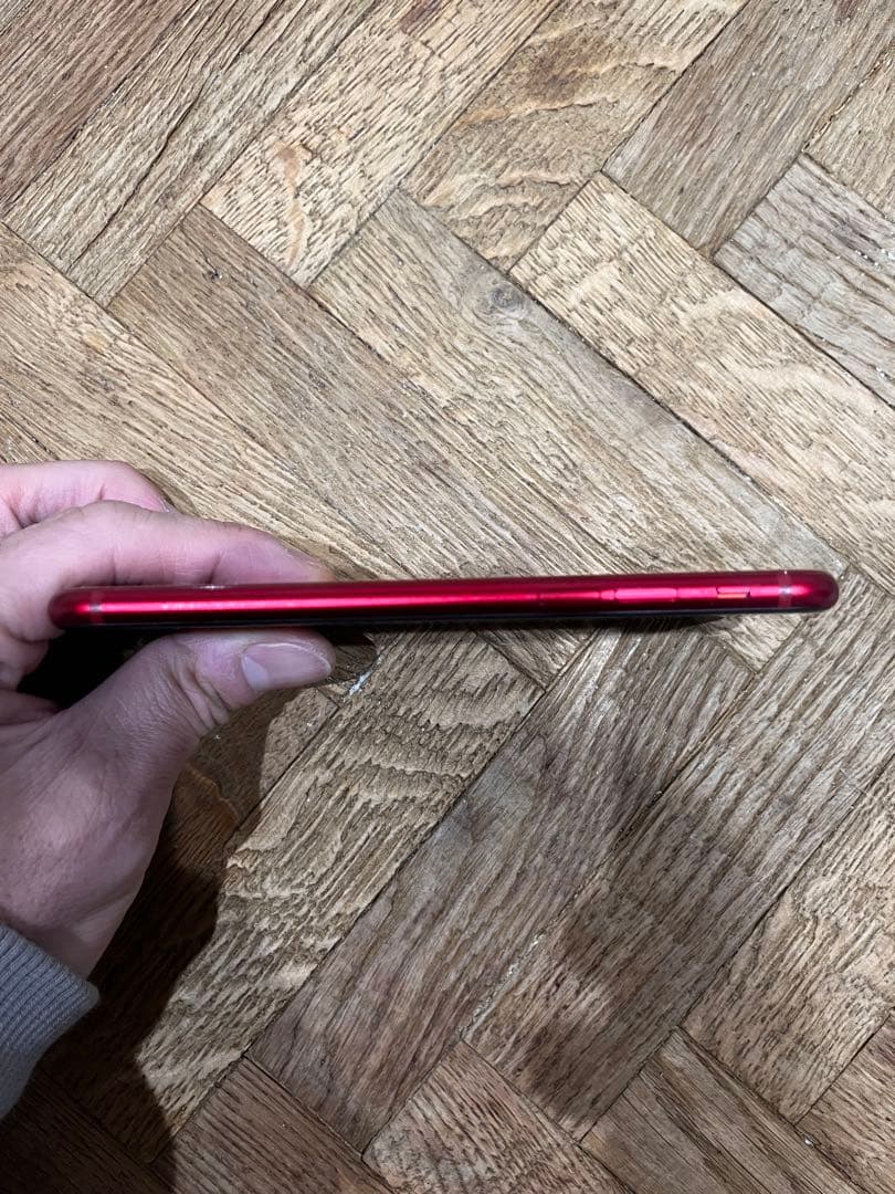 Apple　iPhone SE （第3世代）レッド　128GB 本体