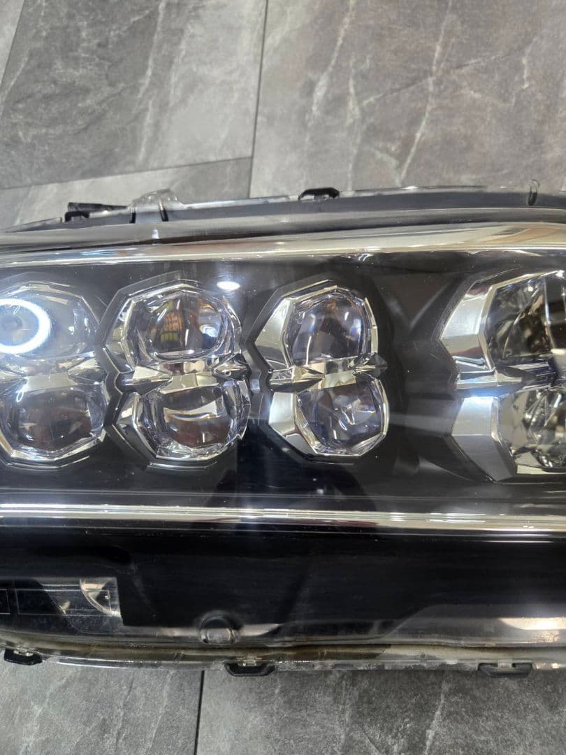 KC2　ホンダ　レジェンド　前期　ヘッドライト　運転席側