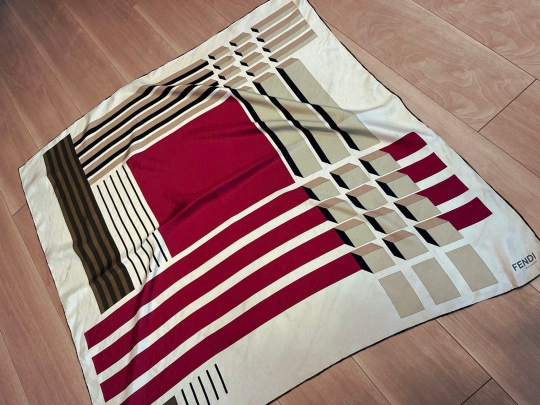 FENDI セレリア アデーレ ハンドバッグ8BN255 スカーフ付き