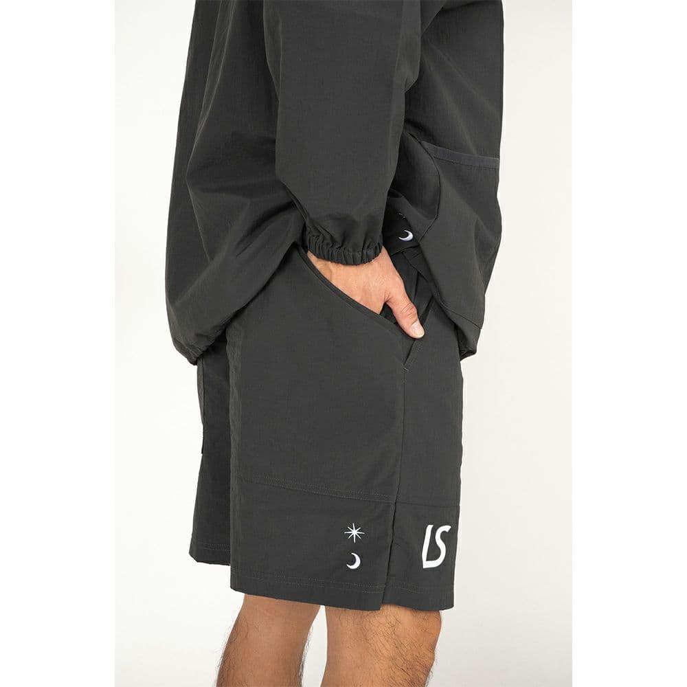 新品LUZe　ルースイソンブラ TWM NYLON YAKKE トップ　パンツ