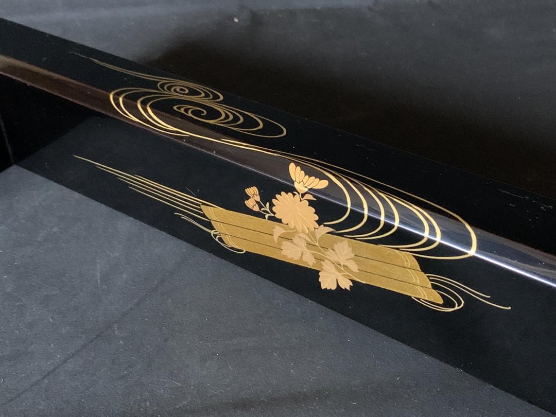 輪島塗 河智製 花筏蒔絵 木製 黒真塗 炉縁 共箱 茶道具 785