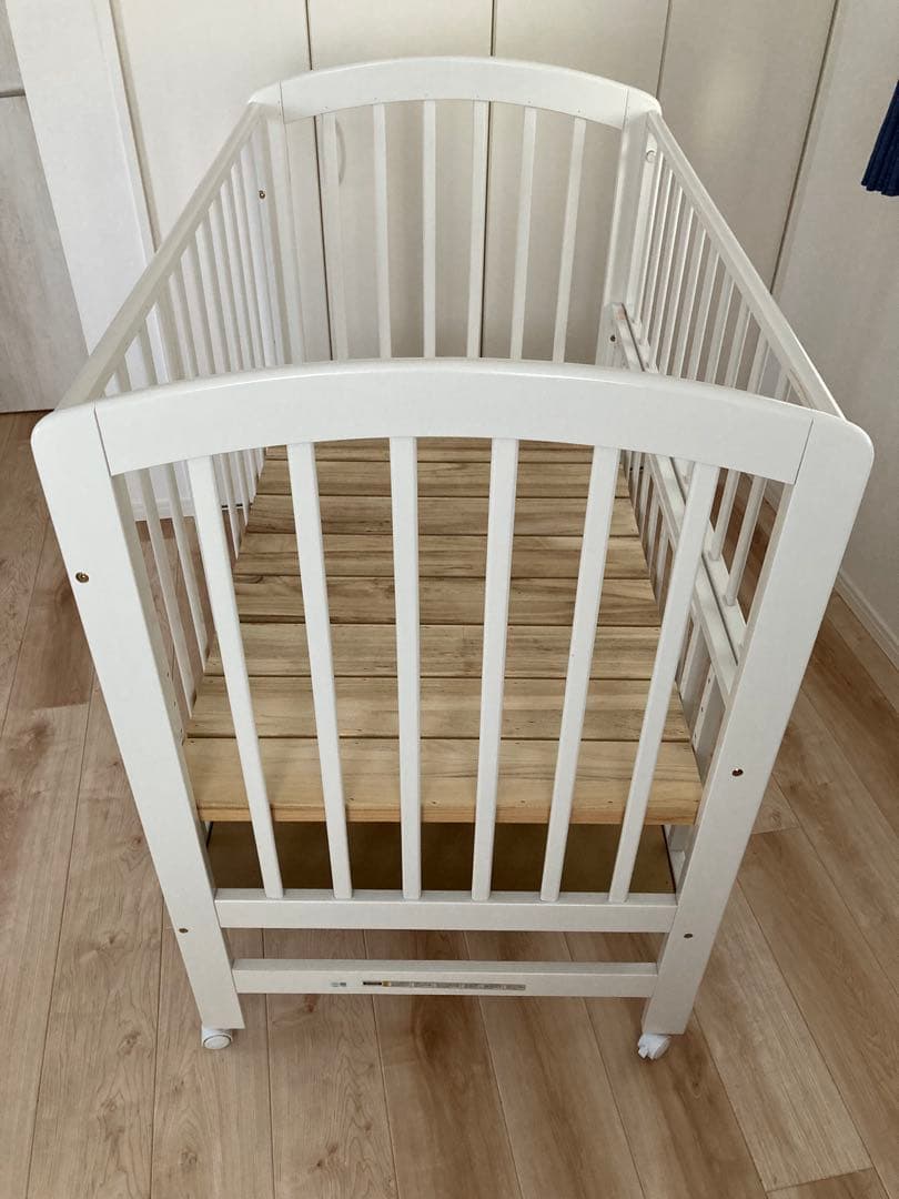 カトージ　ベビーベッド　ハイシート