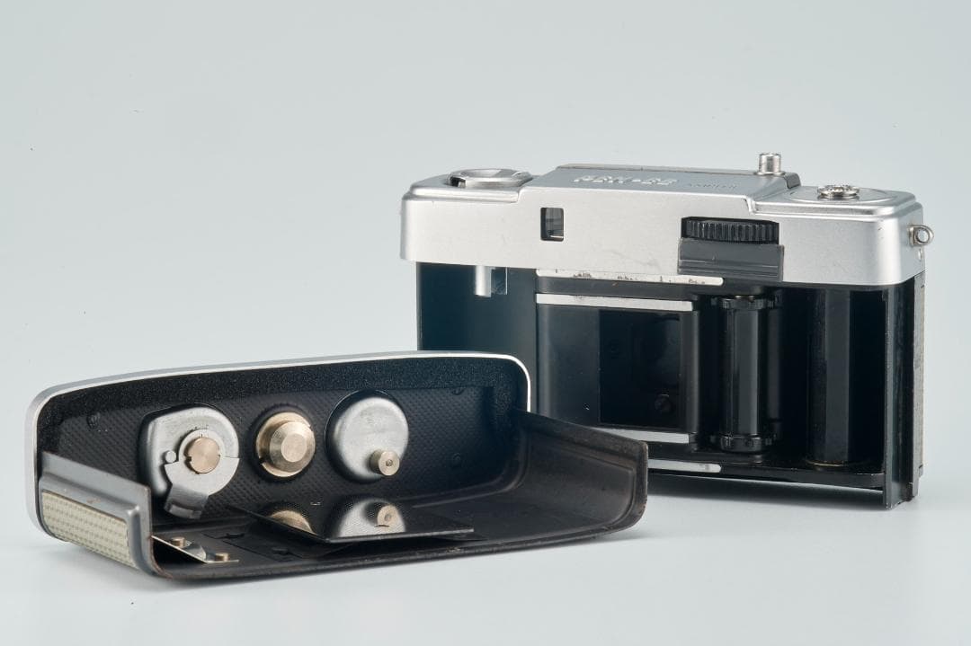 OLYMPUS PEN-EE 35mm ハーフフレームフィルムカメラ#B4