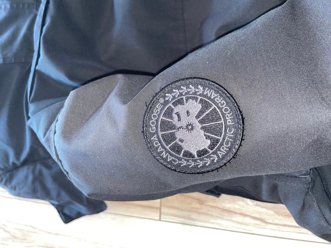 カナダグース　ブラックレーベル　メンズダウン　XS/TP