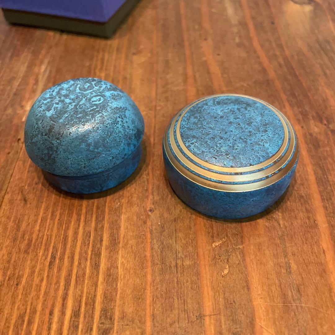 美品　グッドデザイン　金属製　メモリアルボトル　カナタ　青銅色　重厚感ある　骨壷