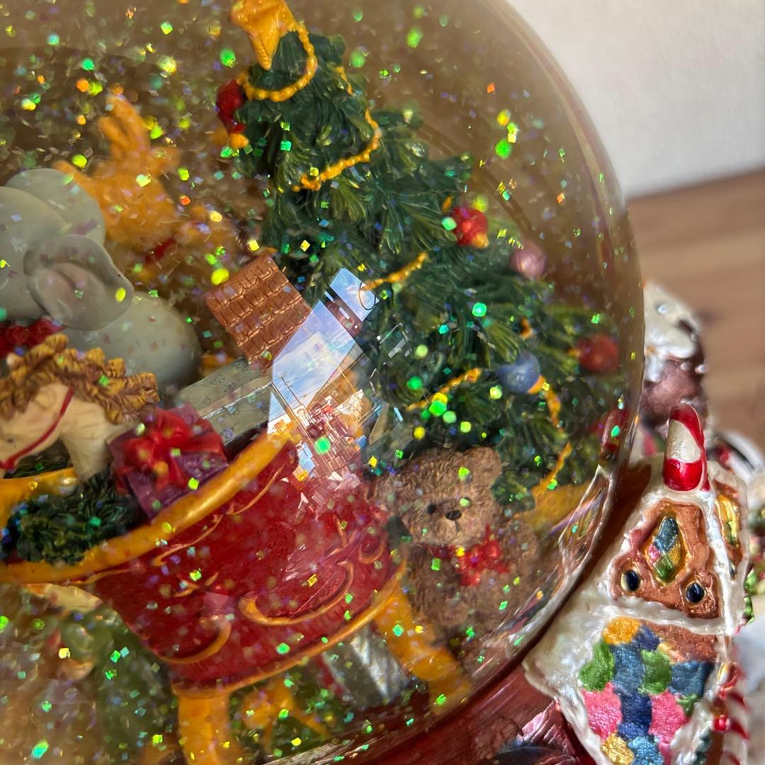 クリスマス スノードーム オルゴール付き　KIRKLAND