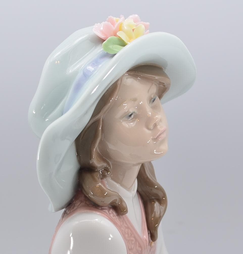 白昼夢　＃6400　★リヤドロ　スペイン　ポーセリン　ヴィンテージ　欠けあり