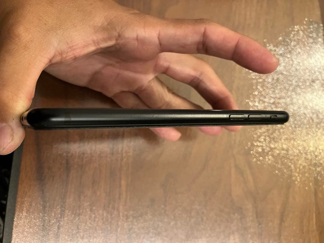 Apple iPhone SE 第二世代 本体 SE2