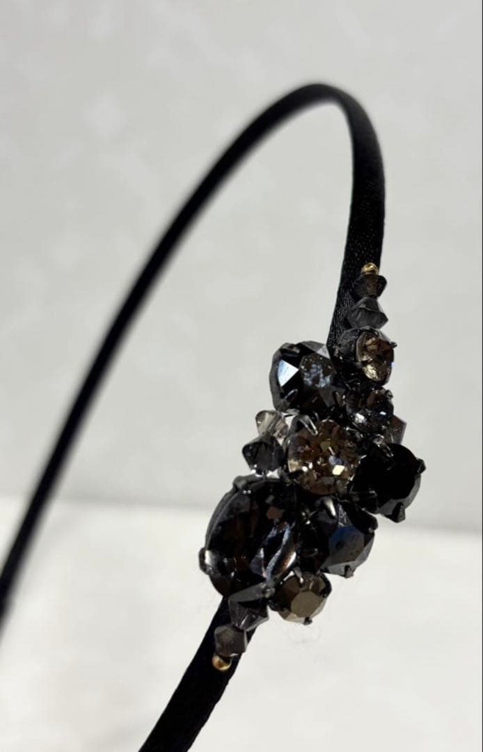 コンプレックスはビズ　ヘアクリップとカチューシャのセット