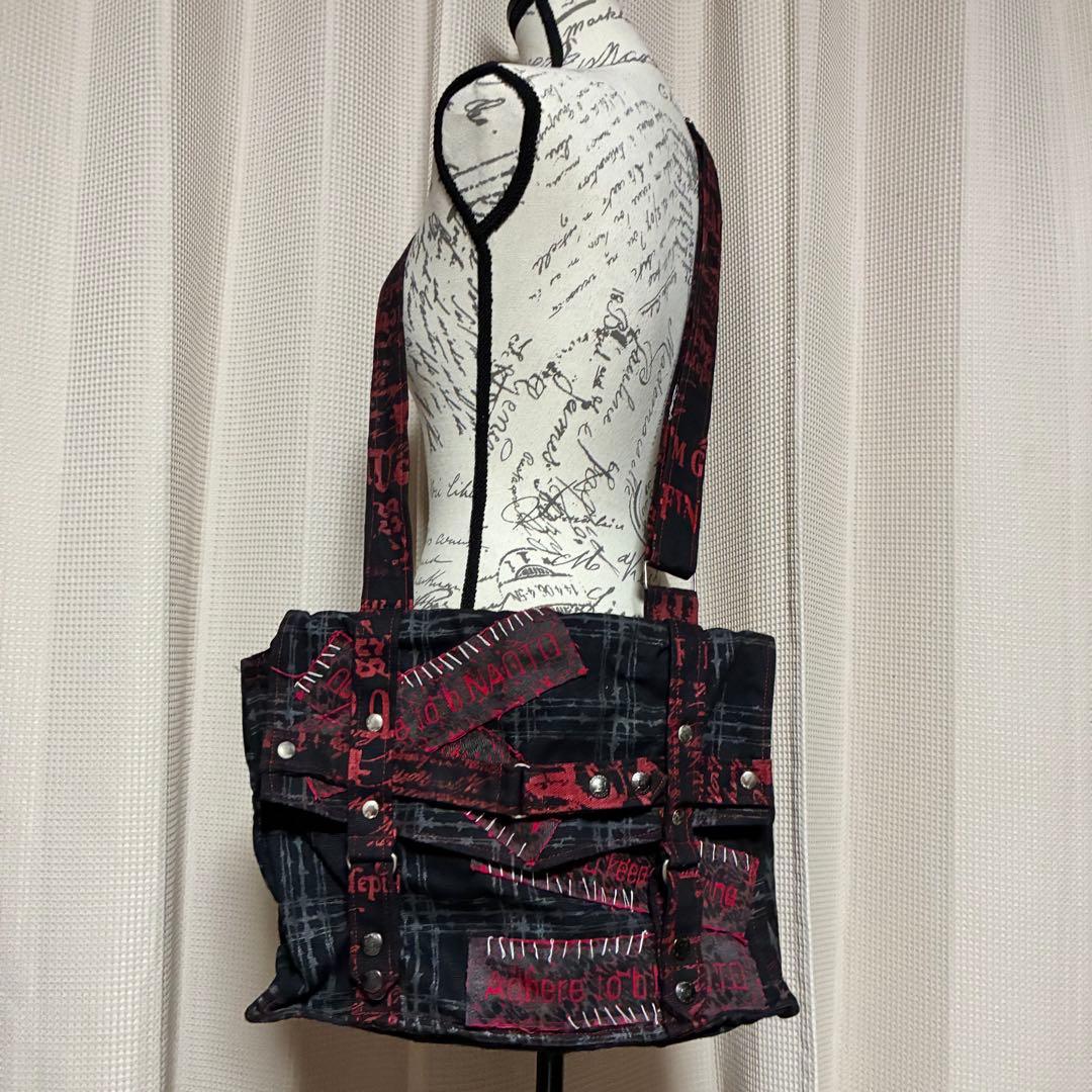 専用h.NAOTO パンク　ロック　ショルダーバッグ　赤　黒　レッド　ブラ