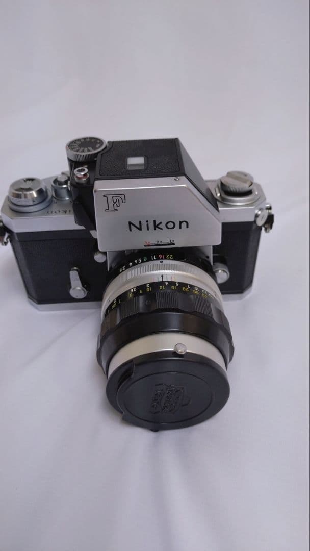 Nikon F フィルム一眼レフカメラ Nikkor-Pレンズ付き