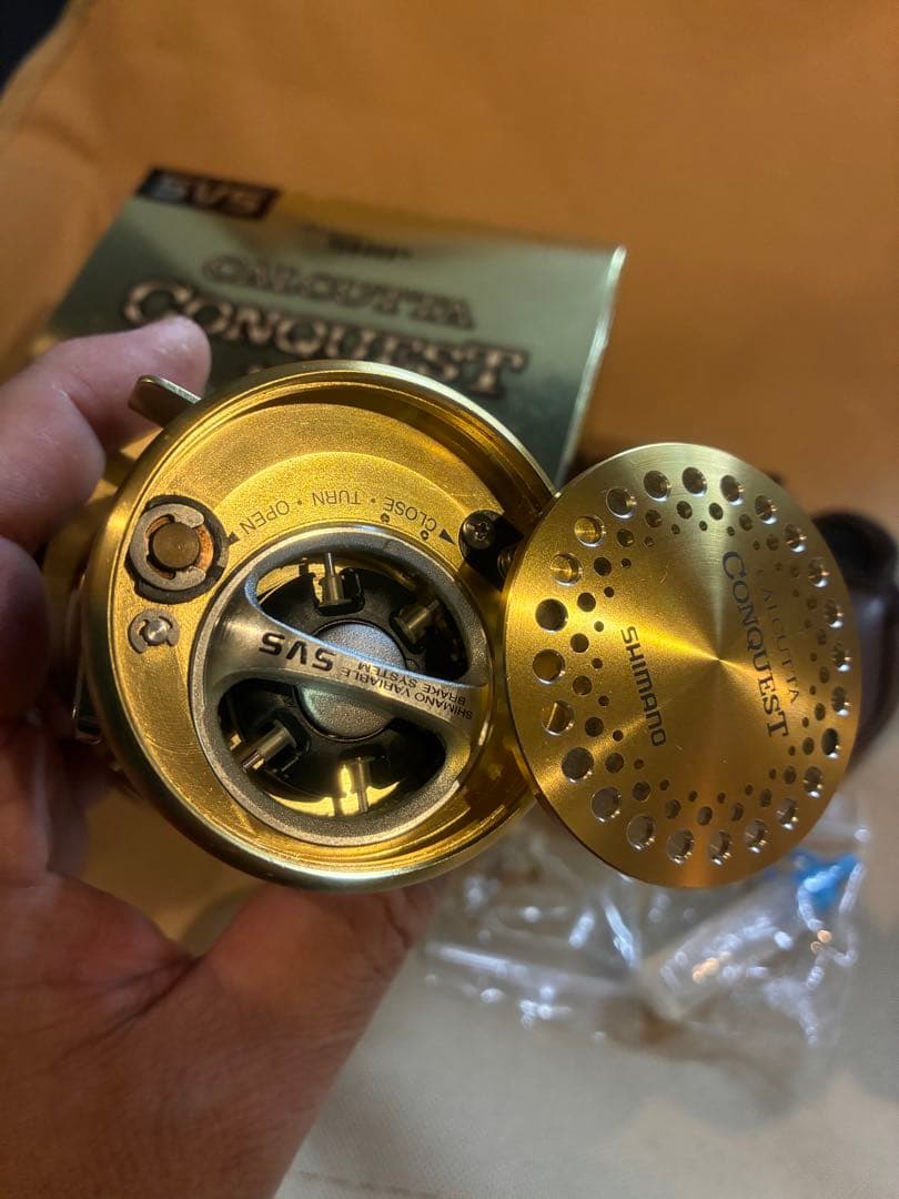 リール SHIMANO CALCUTTA CONQUEST 101