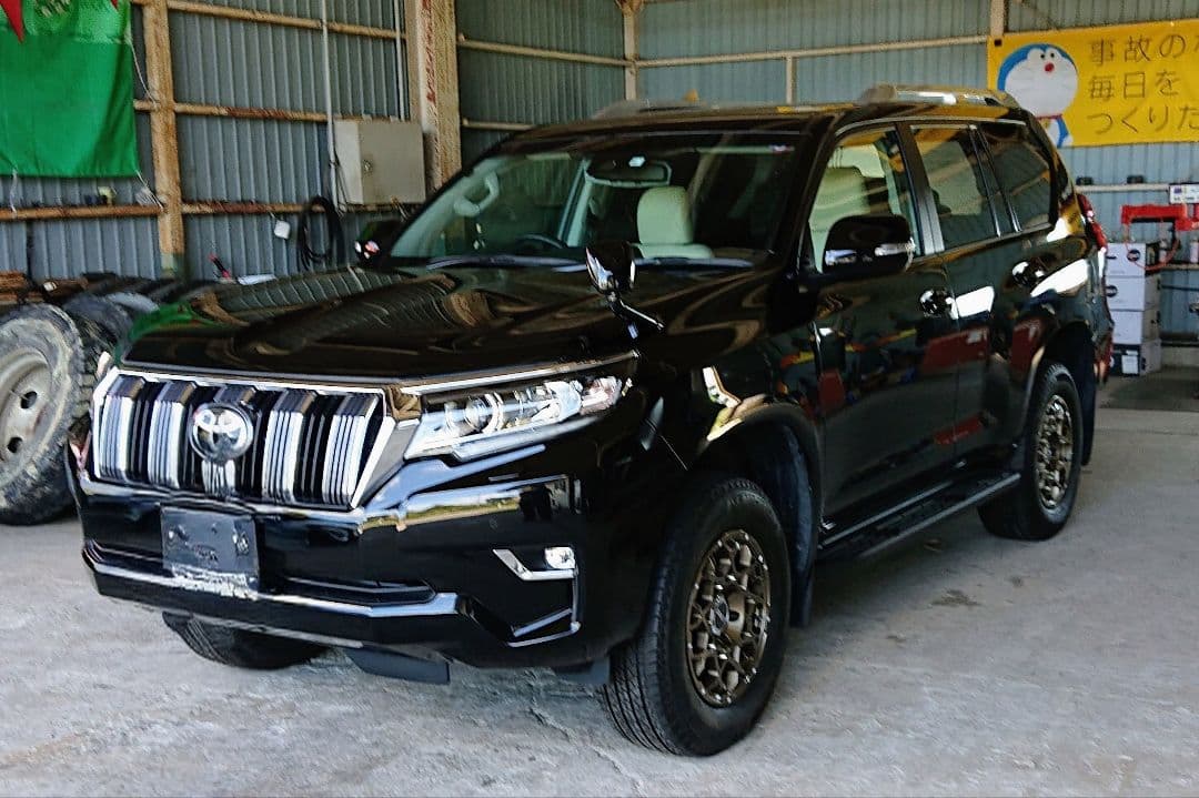 プラド150 BRUT 17インチ 夏タイヤホイールセット