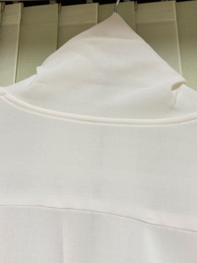 お値下げ！ガリャルダガランテ フィネスボウタイブラウス　ホワイト