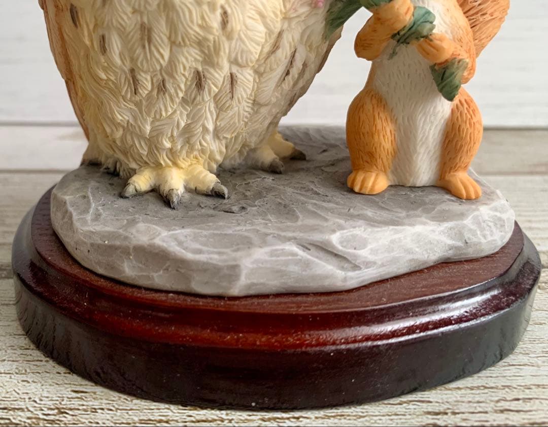 ブラウンじいさまとりすのナトキン 限定版 フィギュリン ピーターラビット 置物