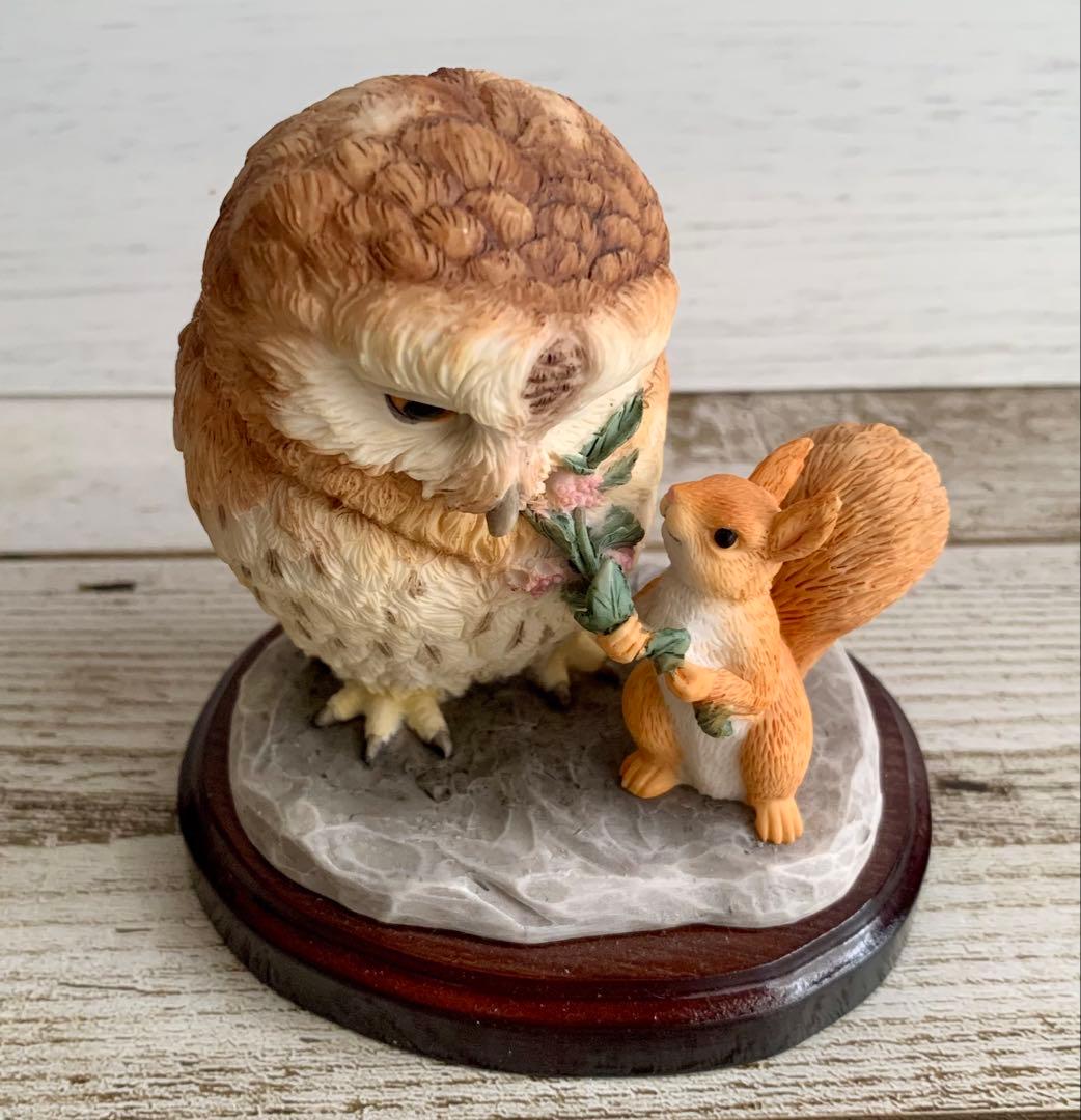 ブラウンじいさまとりすのナトキン 限定版 フィギュリン ピーターラビット 置物