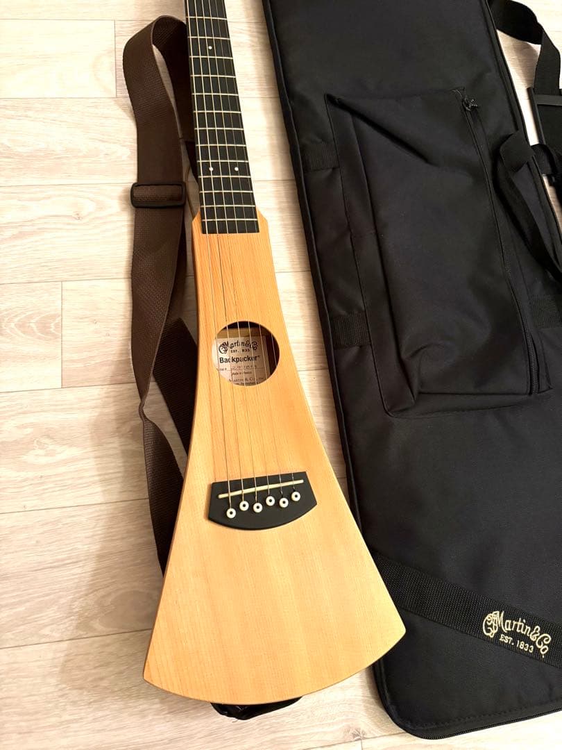 Martin BACKPACKER トラベルギター（専用ケース付き)