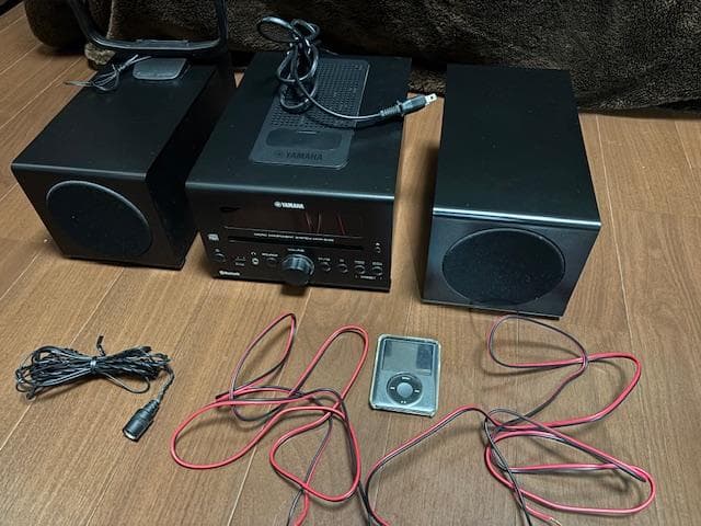 美品　YAMAHA MCR-B142 ミニコンポ おまけiPodつき