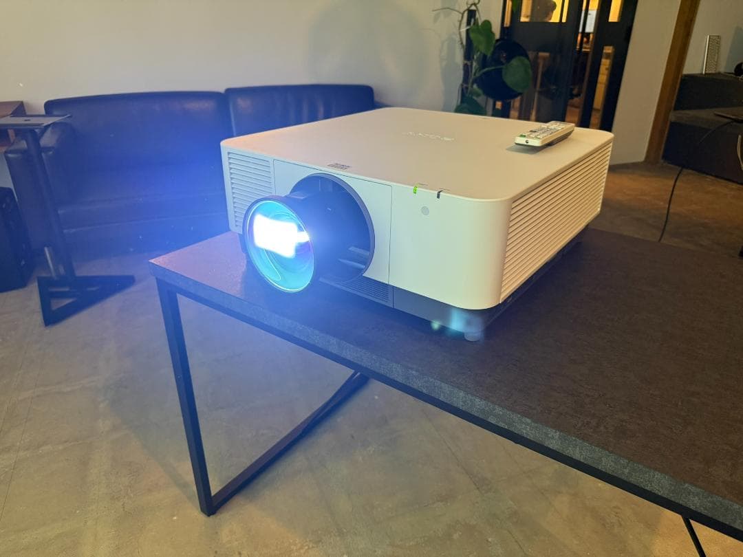 SONY VPL-FHZ91L 現行品美品9000ルーメン 短焦点ズームレンズ付