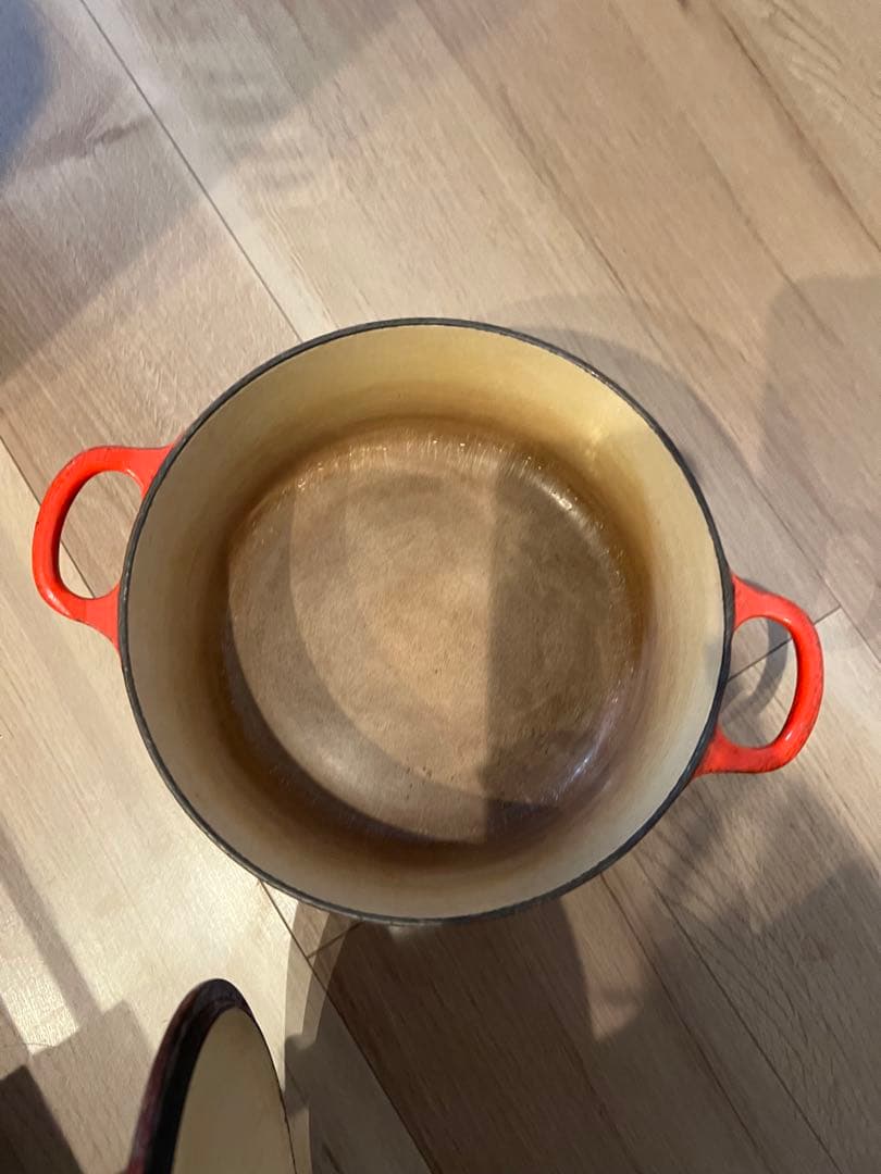 セット配送可能！ル・クルーゼ LE CREUSET 赤 22cm両手鍋