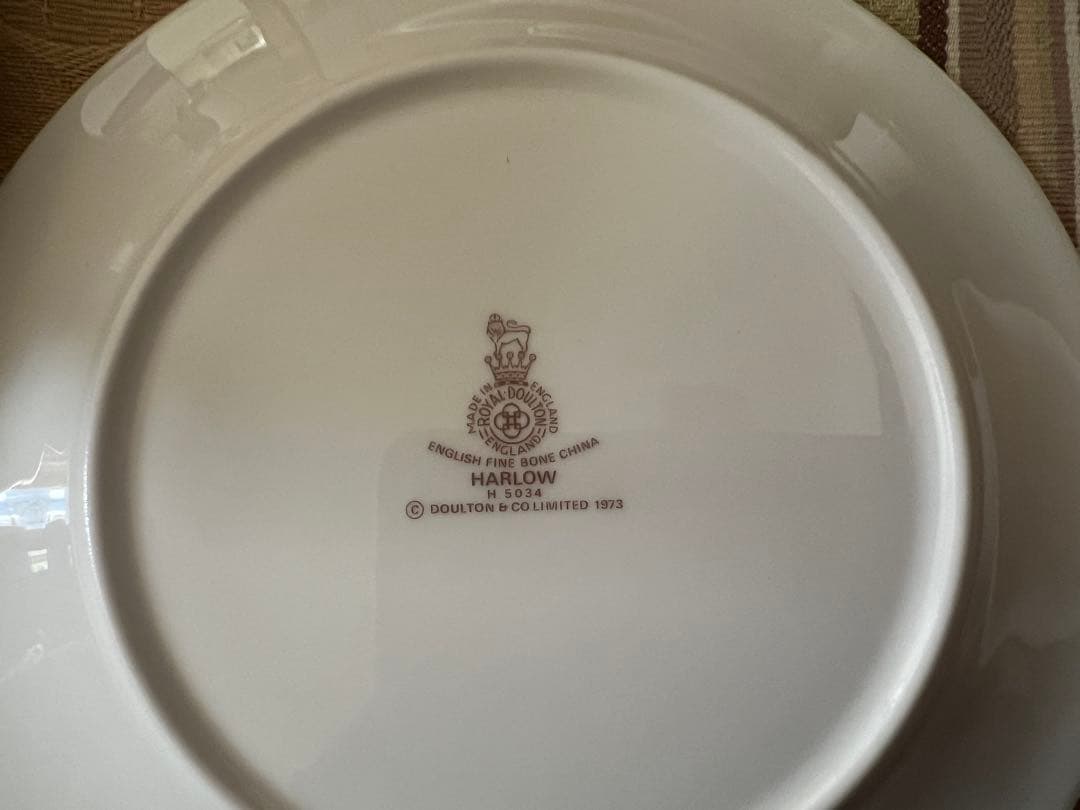ロイヤルドルトン Harlow 食器セット