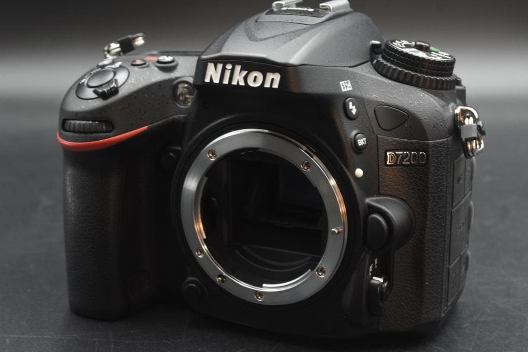 Nikon ニコン D7200 デジタル一眼レフカメラ