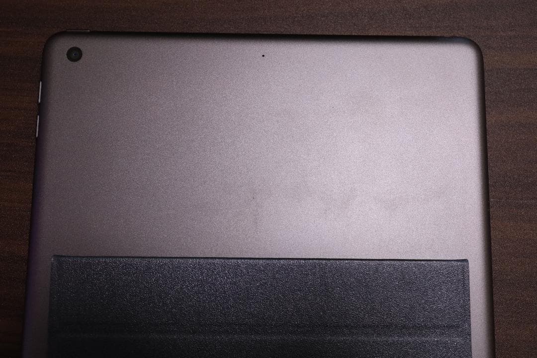 iPad (第7世代) スペースグレー