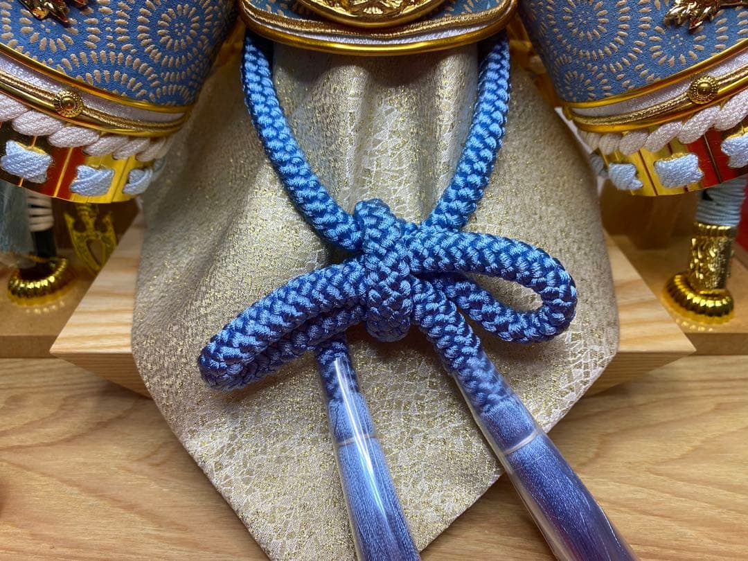 東京久月　五月人形　兜飾り白木木目パノラマクリルケース入