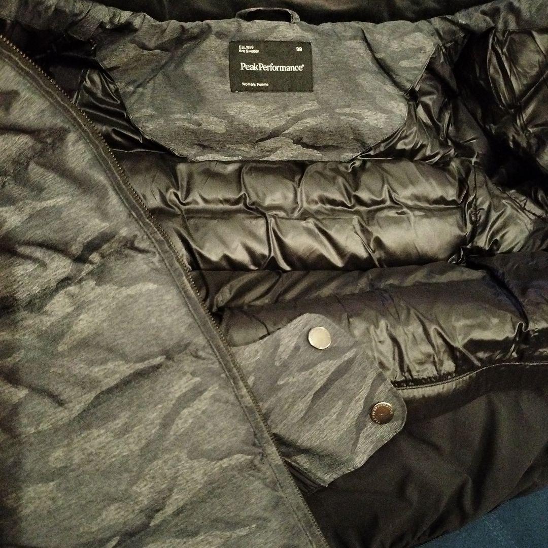 PeakPerformance　迷彩グレー スキー、スノーボードジャケット