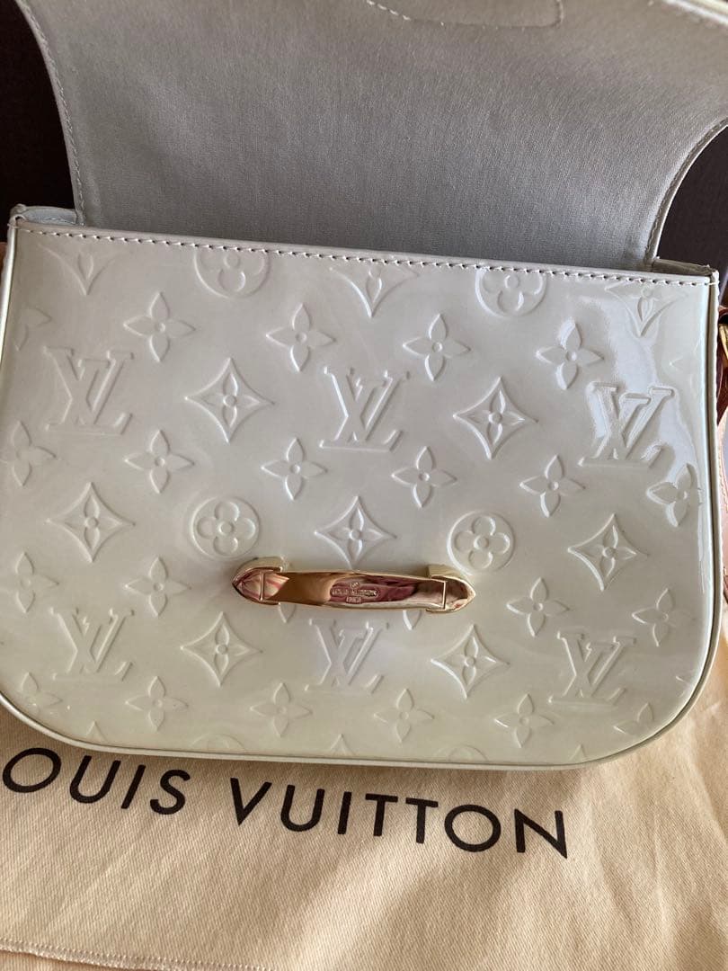 美品Louis Vuitton ヴェルニ　ベルフラワーGM