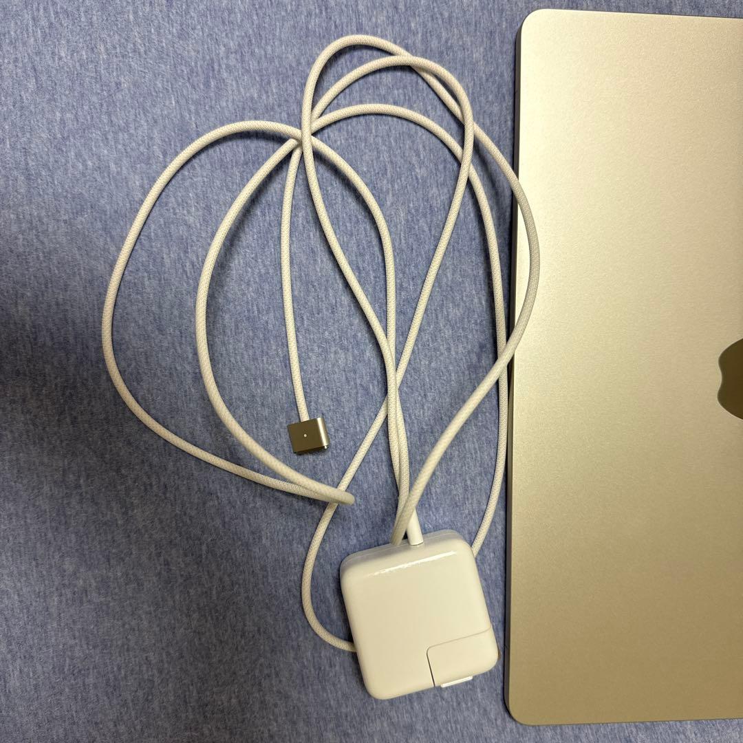 【美品】MacBookAir M2メモリ8GB ストレージ256GB 2022