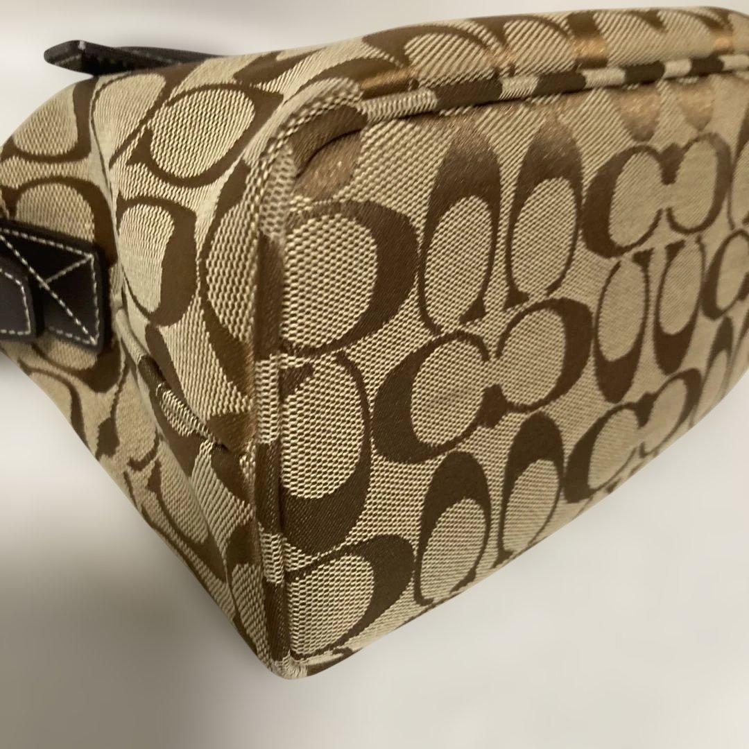 COACH　アクセサリーポーチ★極美品ハンドバッグ シグネチャー　6044