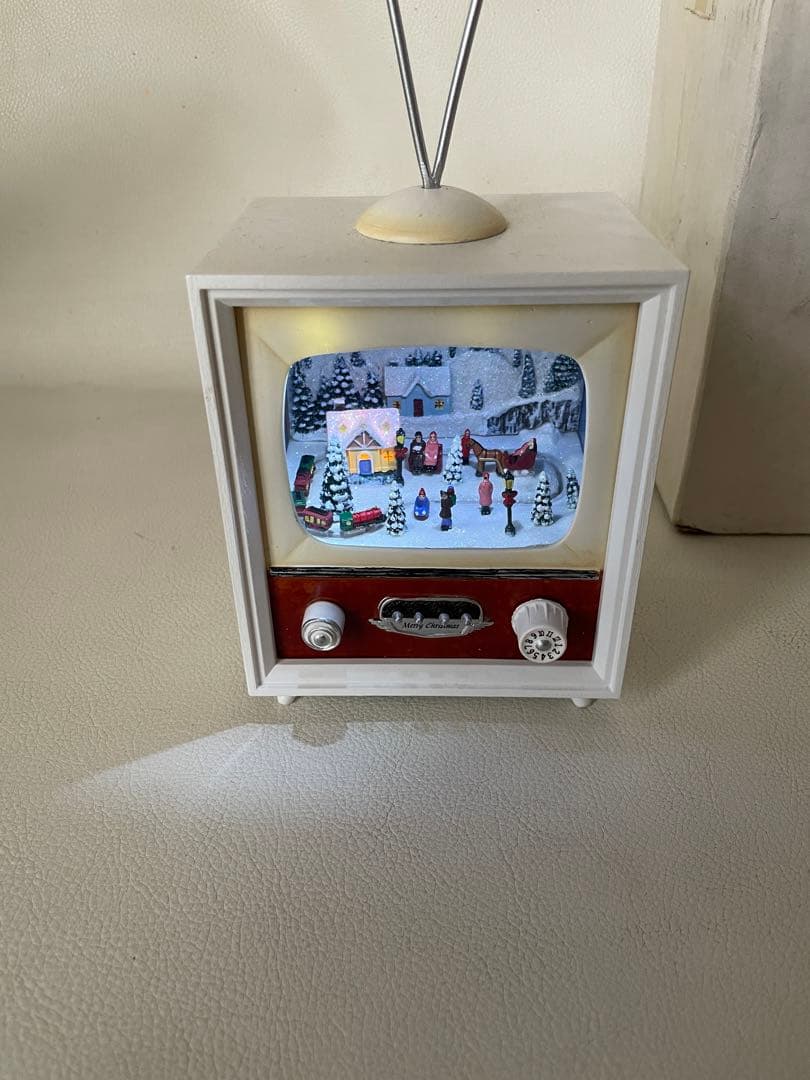 クリスマス ミュージカル テレビ ホワイト LEDライト 8曲収録 箱付き 卓上