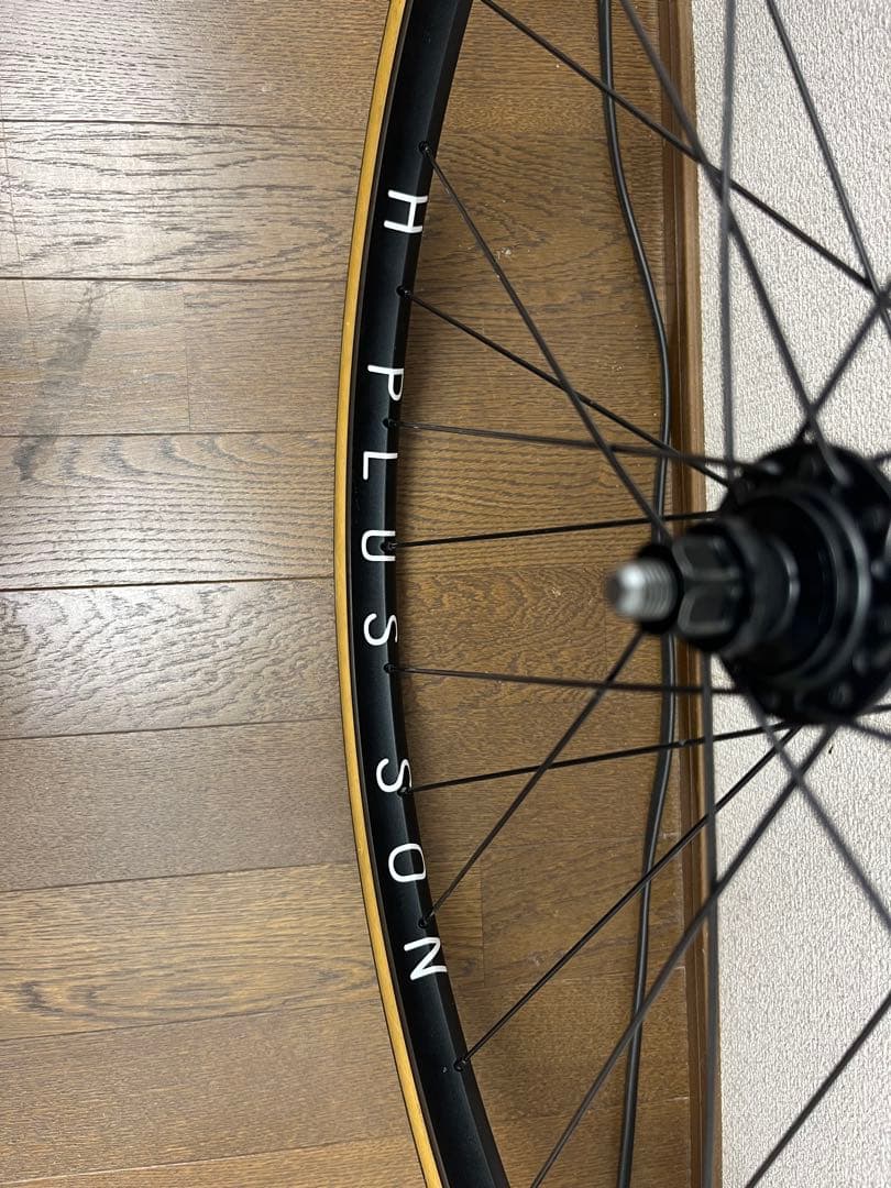 H PLUS SON archetype track wheel 黒 前後セット