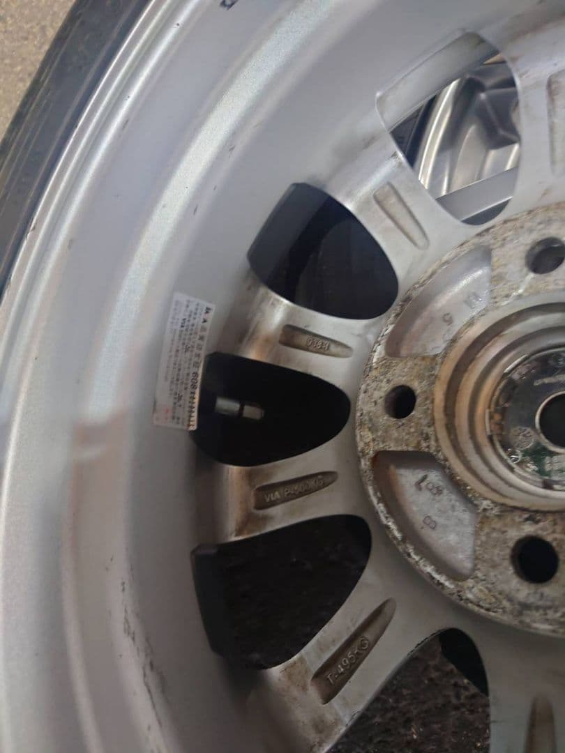 ②スタットレスタイヤ…AZ SPORTS 13インチ ホイールセット